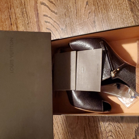 Louis Vuitton Cyprus Moca (Brown/Beige) Open Toe Booties - Size 38-1/2 Used EUC - Picture 13 of 16